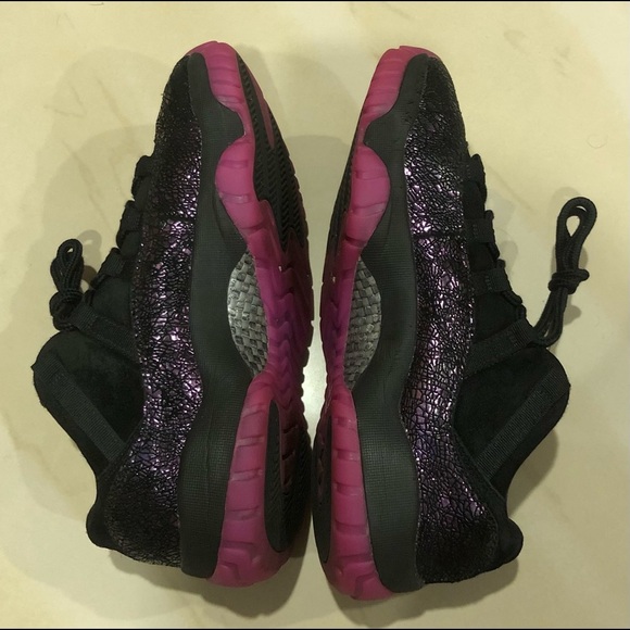 Women’s Air Jordan 11 Low 'Rook to Queen' size 9.5 - Picture 4 of 10